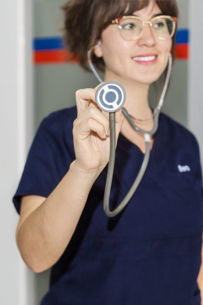 Exámenes médicos ocupacionales (ingreso, anuales, retiro).